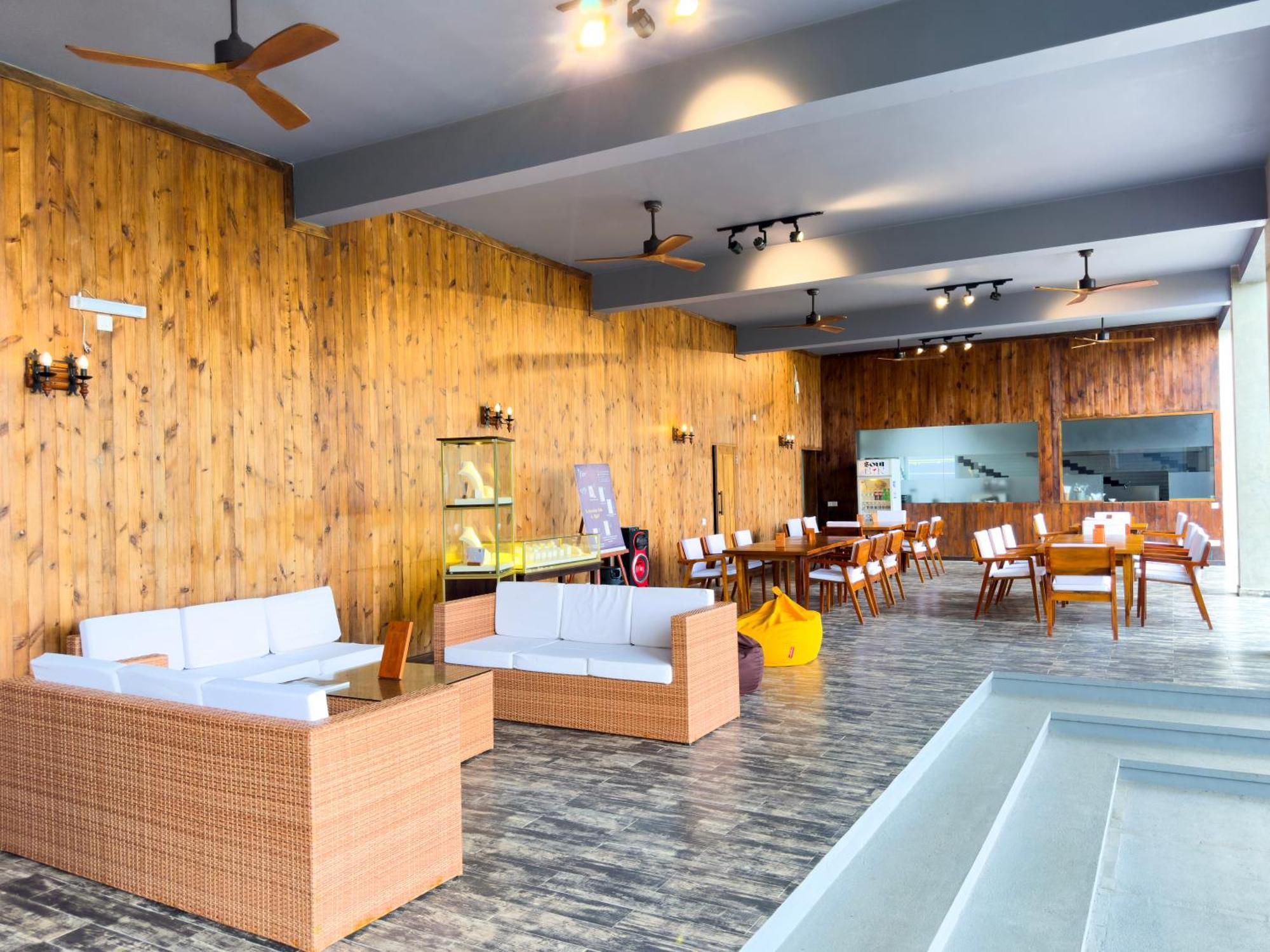 Mazarine Surf Suites Hiriketiya Диквела Екстериор снимка